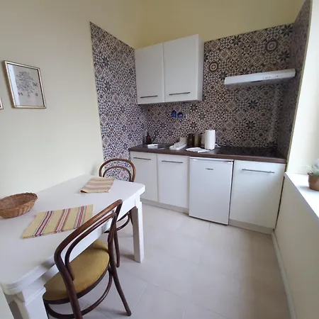 Apartment Ergzotic 4 *